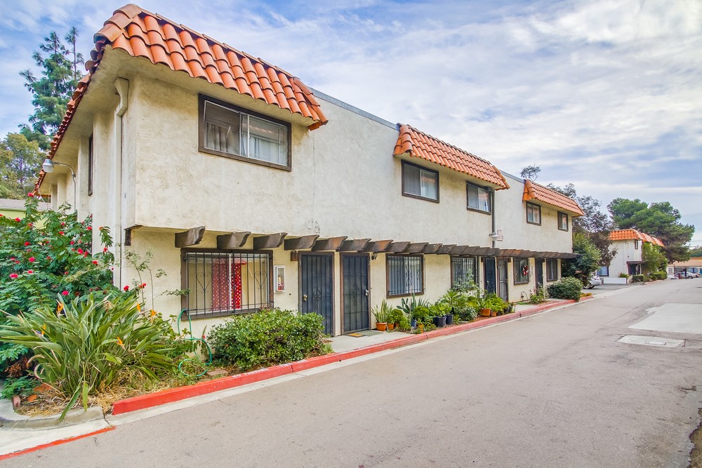 Virtual tour photo 7 of 42 for 4416 Delta St #2