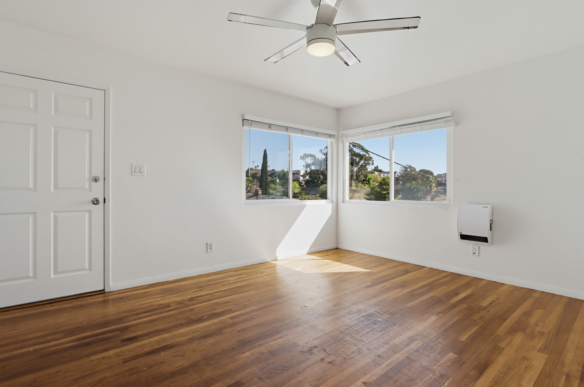 Virtual tour photo 10 of 33 for 4420 58th St