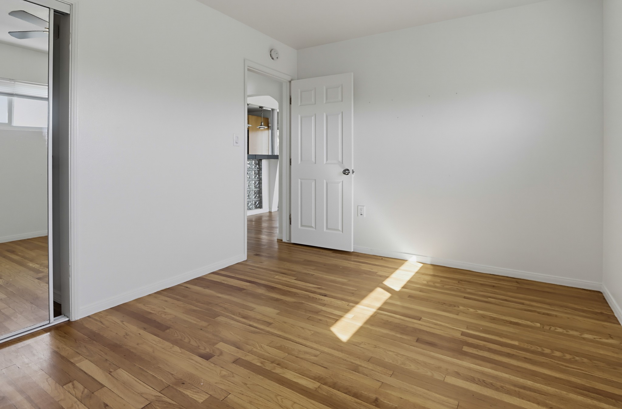 Virtual tour photo 19 of 33 for 4420 58th St