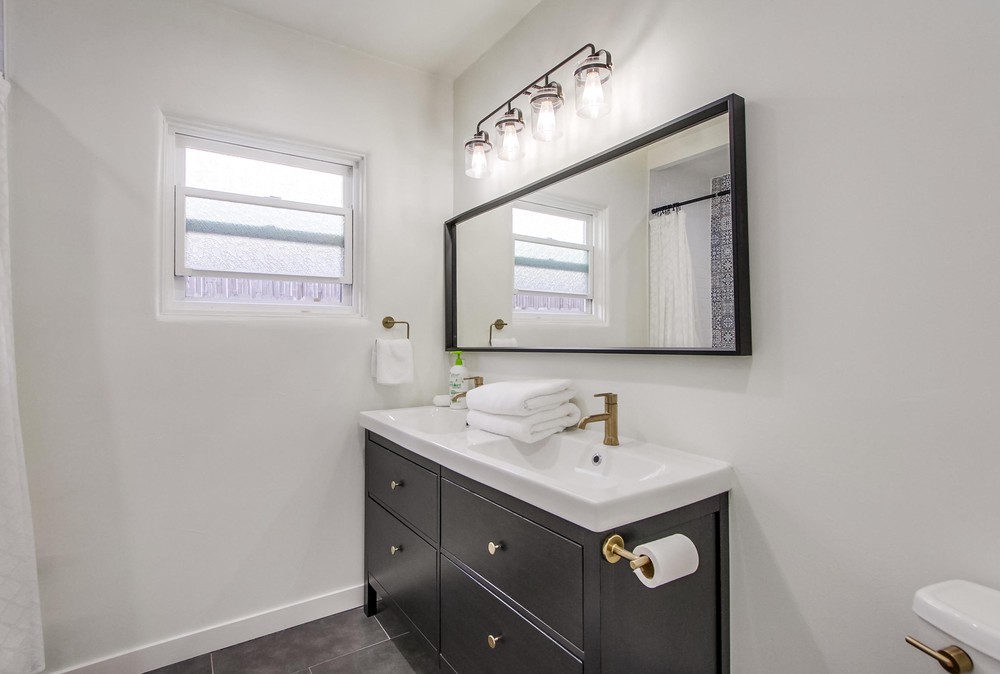 Virtual tour photo 33 of 54 for 4421 41st St