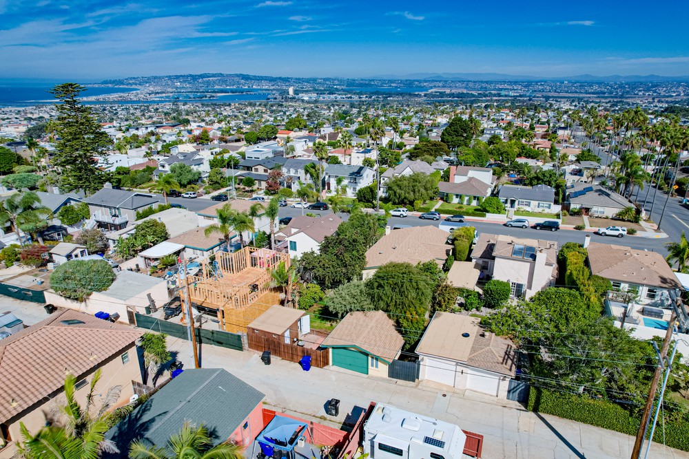 Virtual tour photo 26 of 30 for 4421 Del Monte Ave