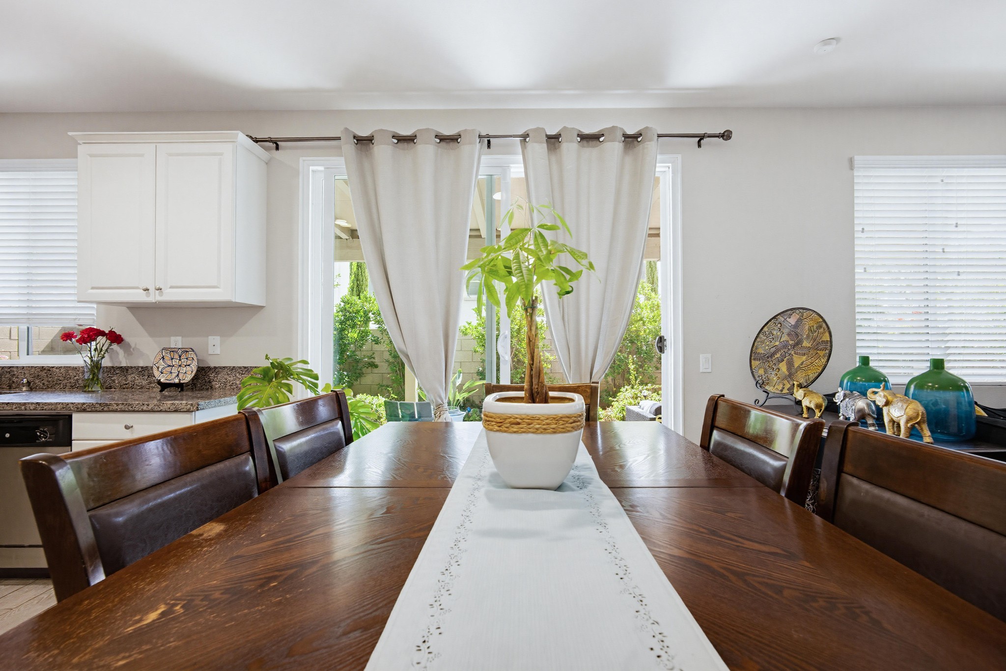 Virtual tour photo 18 of 60 for 4421 Quiroga Dr