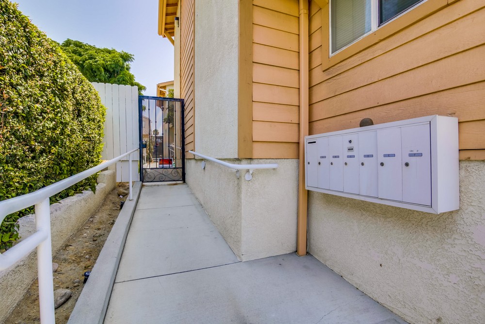 Virtual tour photo 8 of 25 for 4423 49th St