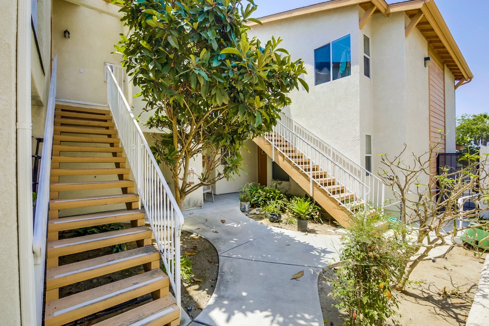 Virtual tour photo 11 of 25 for 4423 49th St