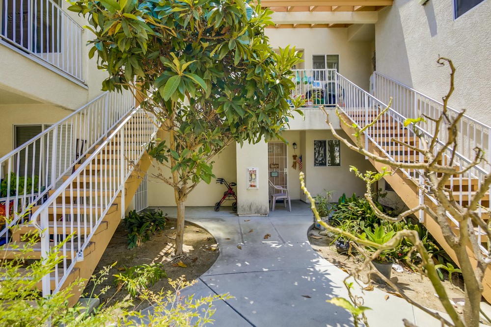 Virtual tour photo 12 of 25 for 4423 49th St