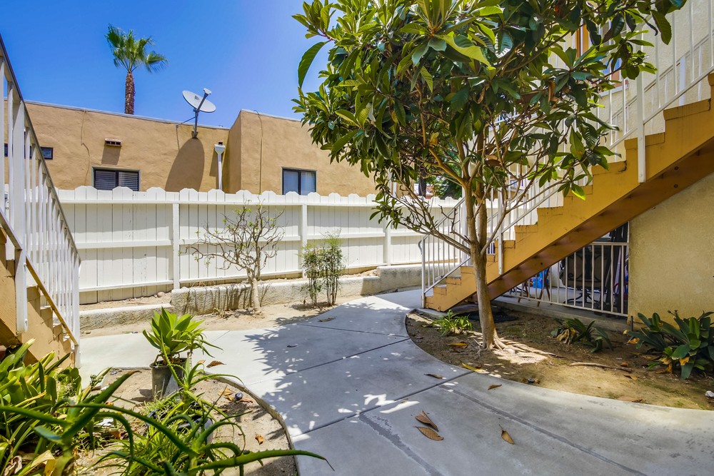 Virtual tour photo 16 of 25 for 4423 49th St
