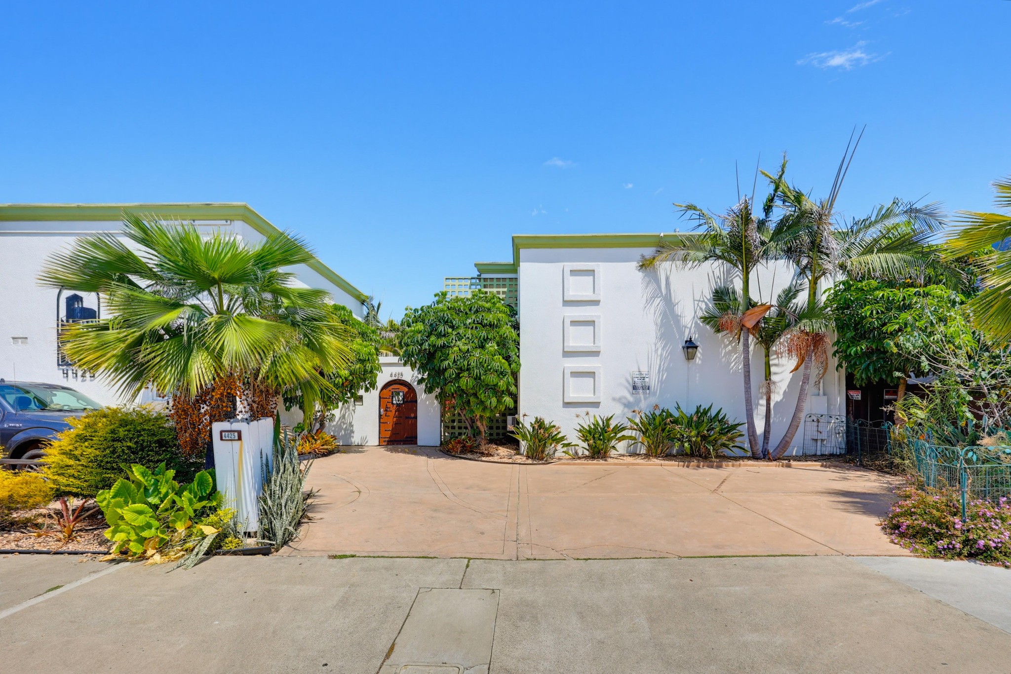 Virtual tour photo 1 of 34 for 4425 50th St Unit 11