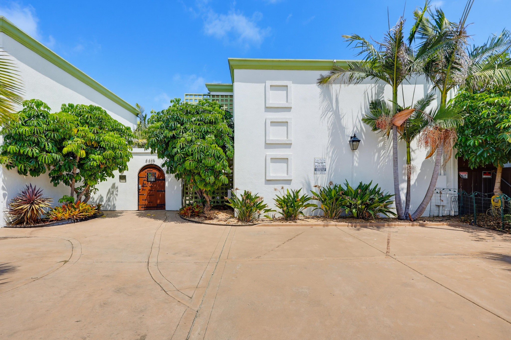 Virtual tour photo 4 of 34 for 4425 50th St Unit 11