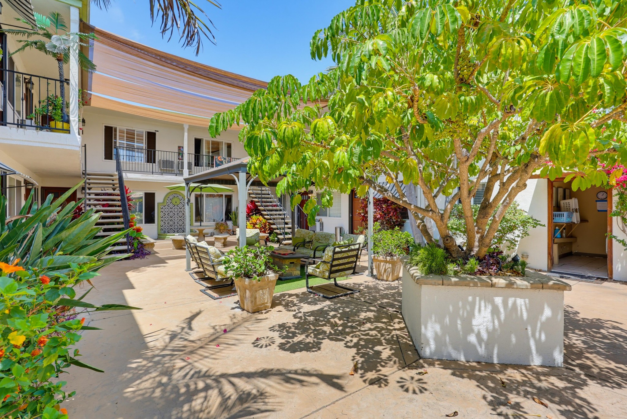 Virtual tour photo 7 of 34 for 4425 50th St Unit 11