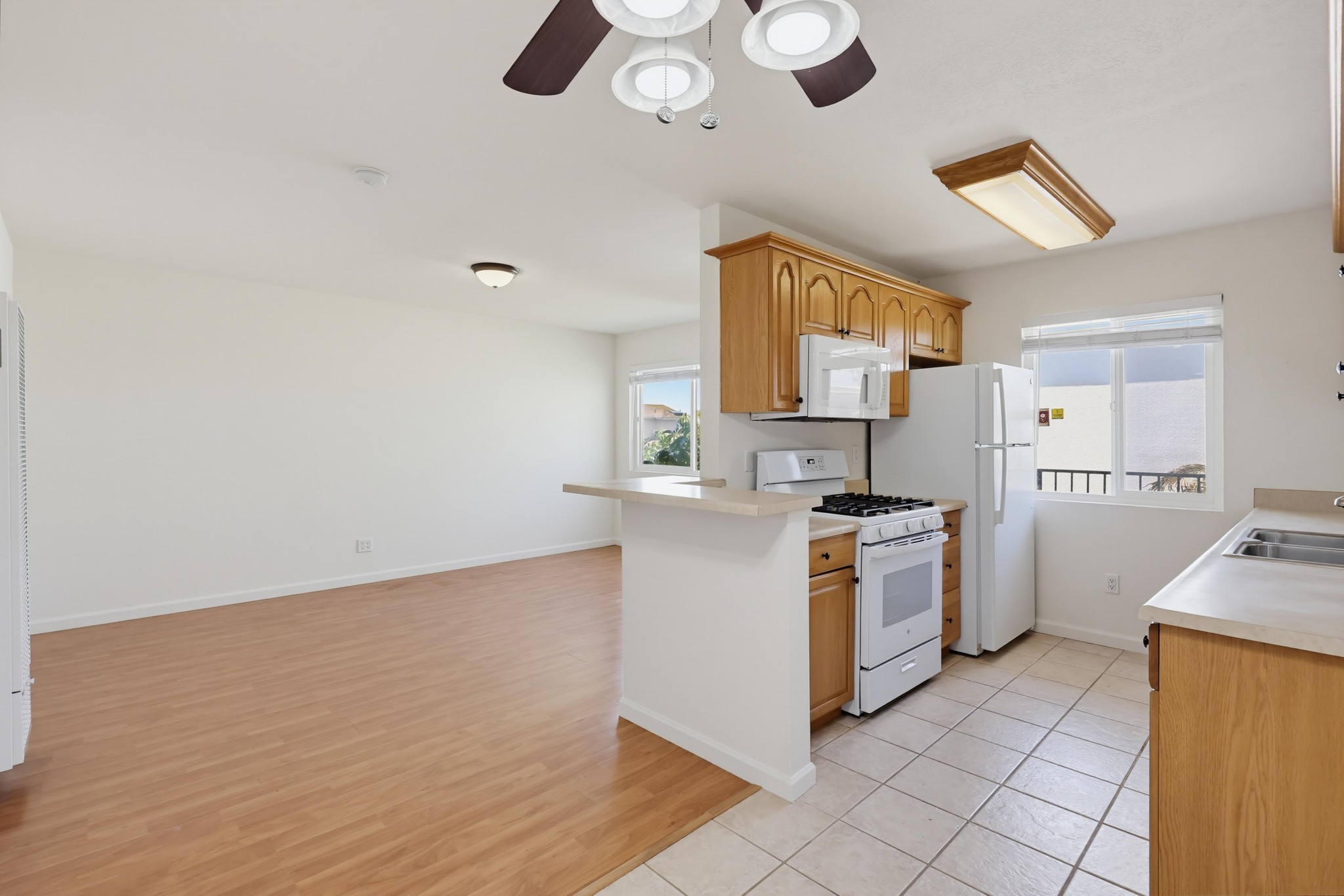 Virtual tour photo 17 of 34 for 4425 50th St Unit 11