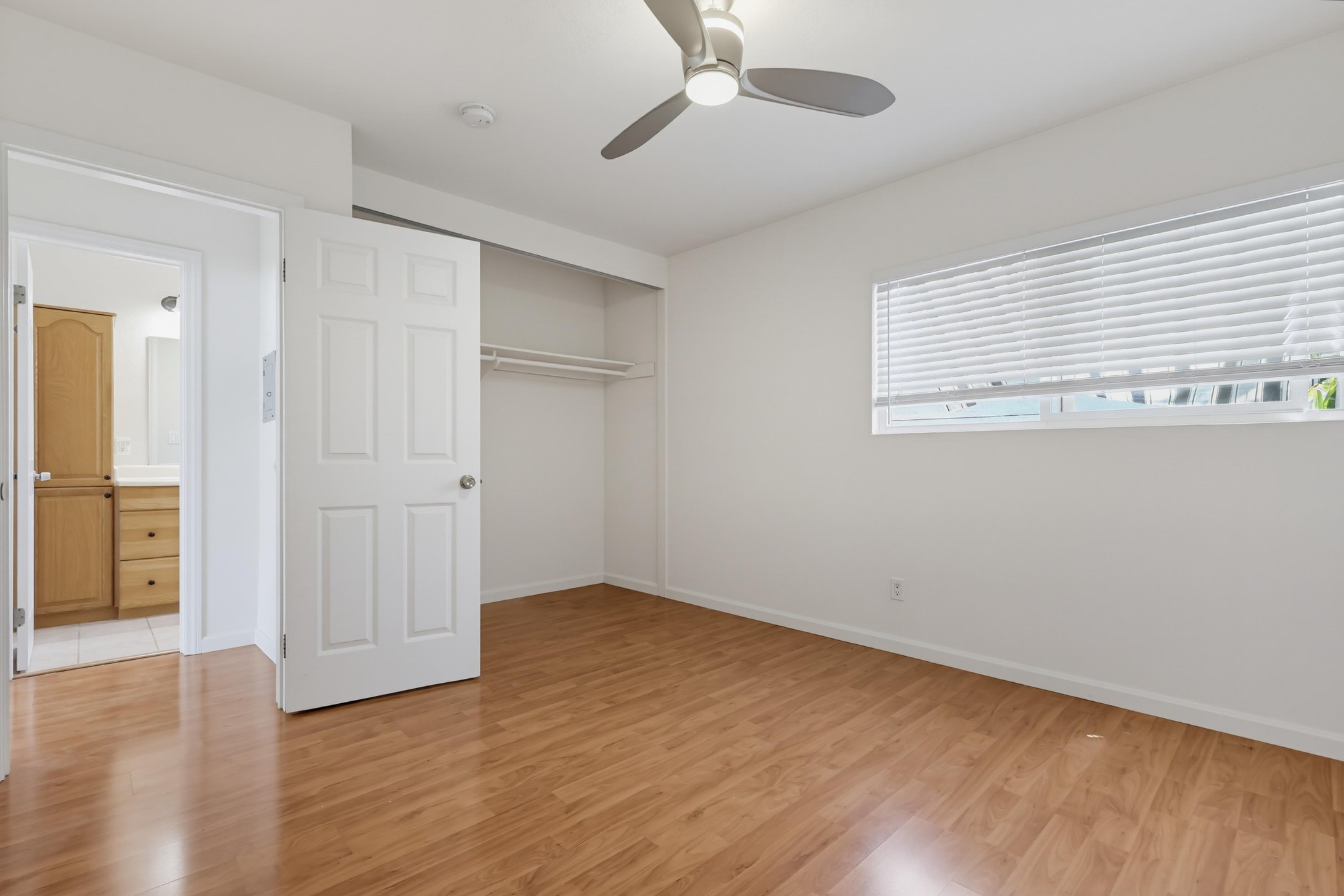Virtual tour photo 29 of 34 for 4425 50th St Unit 11