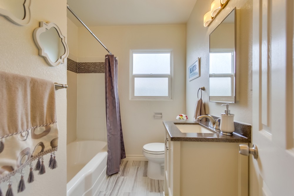 Virtual tour photo 25 of 29 for 4425 Berting Street