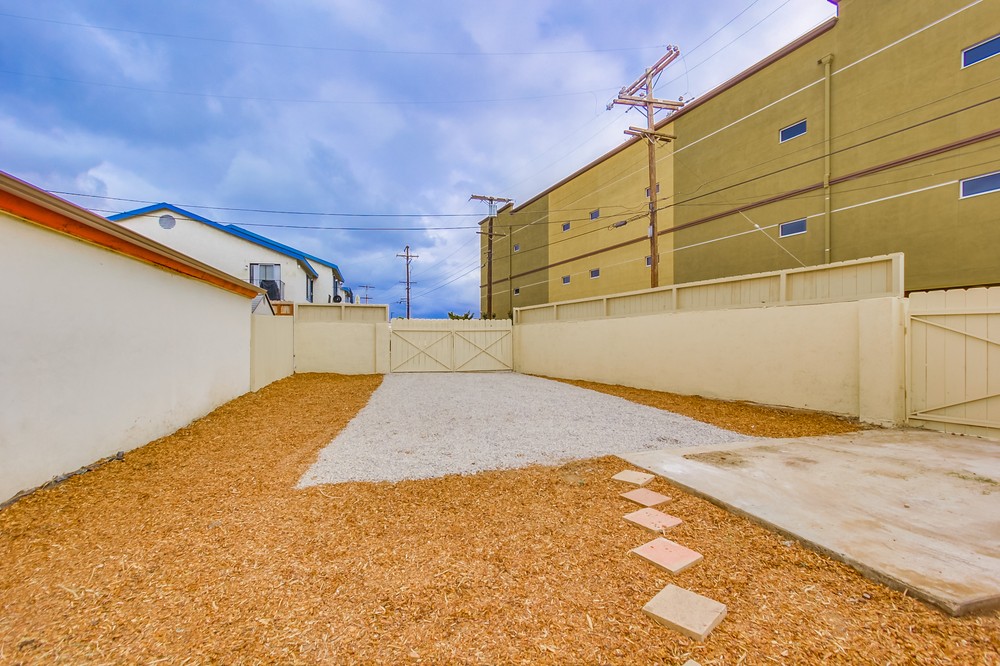 Virtual tour photo 27 of 29 for 4425 Berting Street