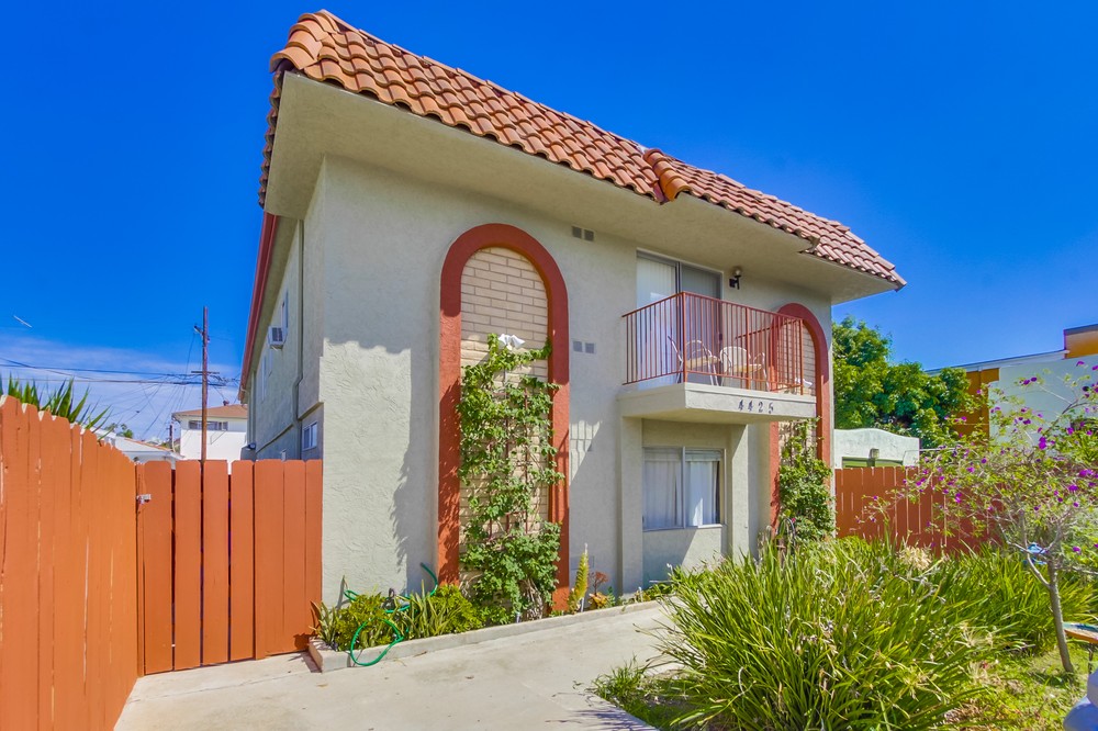 Virtual tour photo 4 of 27 for 4425 Louisiana St #4