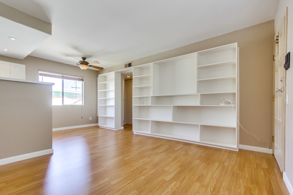 Virtual tour photo 11 of 27 for 4425 Louisiana St #4