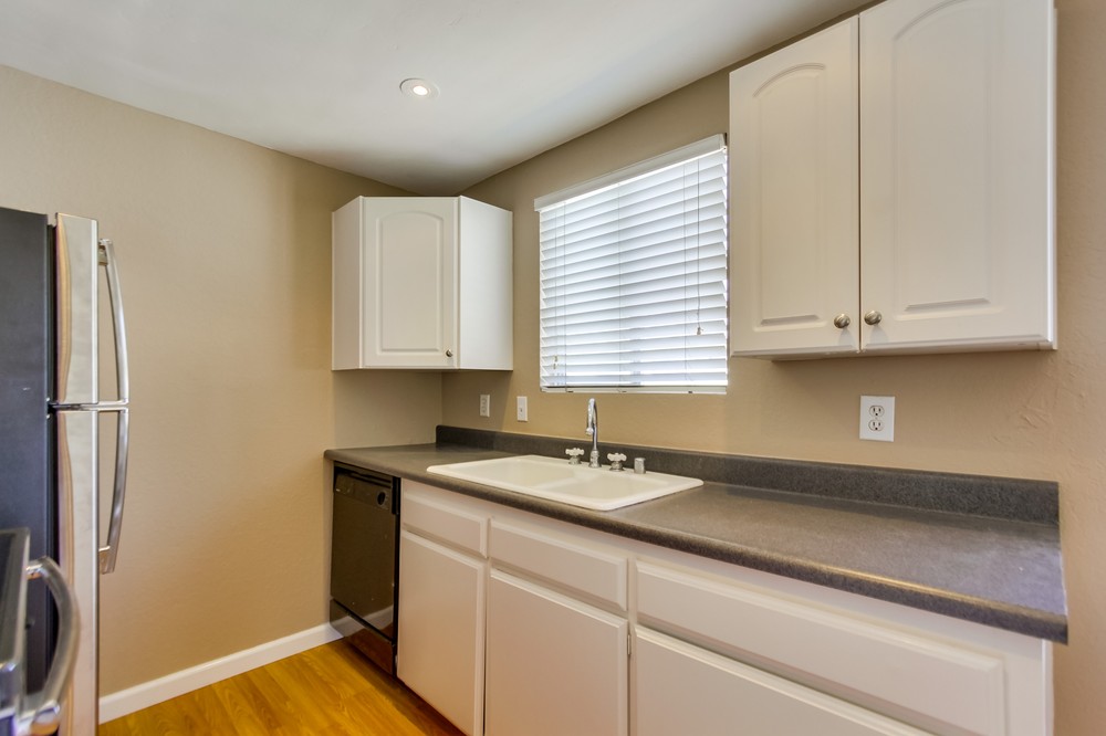 Virtual tour photo 18 of 27 for 4425 Louisiana St #4