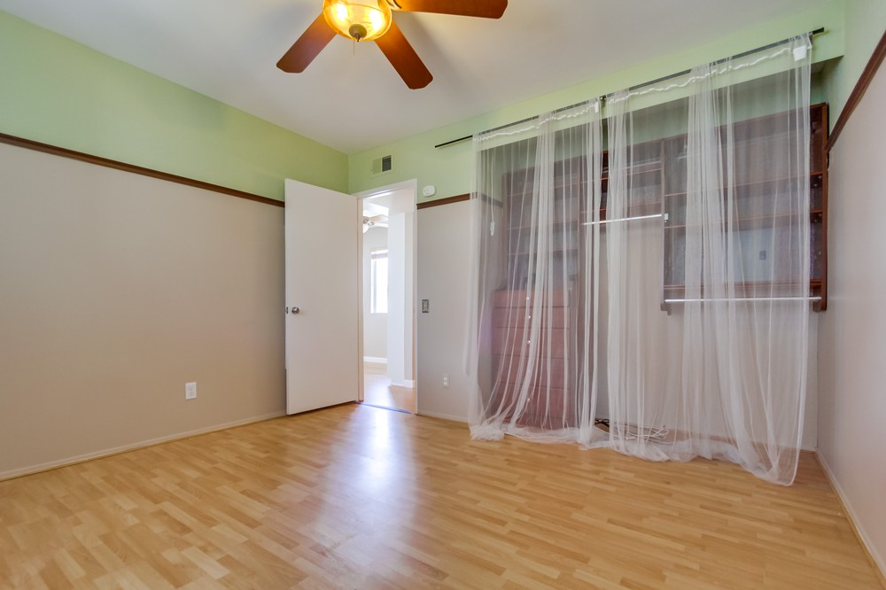 Virtual tour photo 21 of 27 for 4425 Louisiana St #4