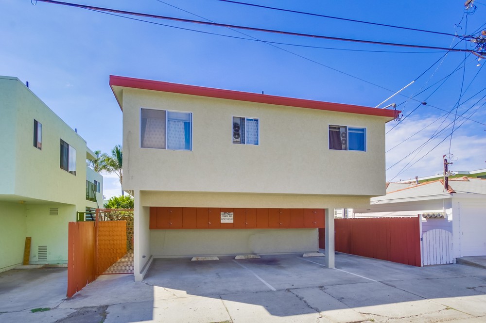 Virtual tour photo 25 of 27 for 4425 Louisiana St #4