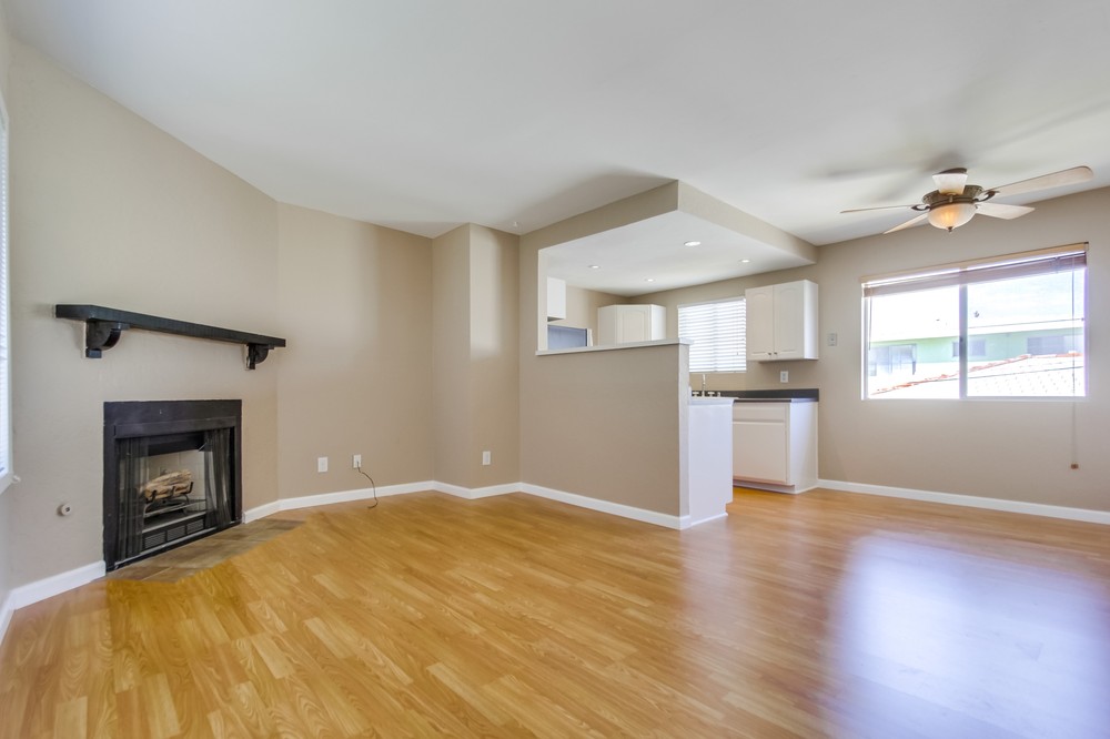 Virtual tour photo 10 of 27 for 4425 Louisiana St #4