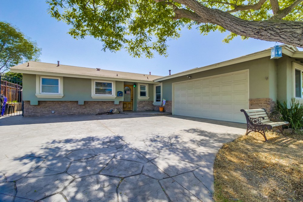 Virtual tour photo 6 of 48 for 4425 Mt Everest Blvd