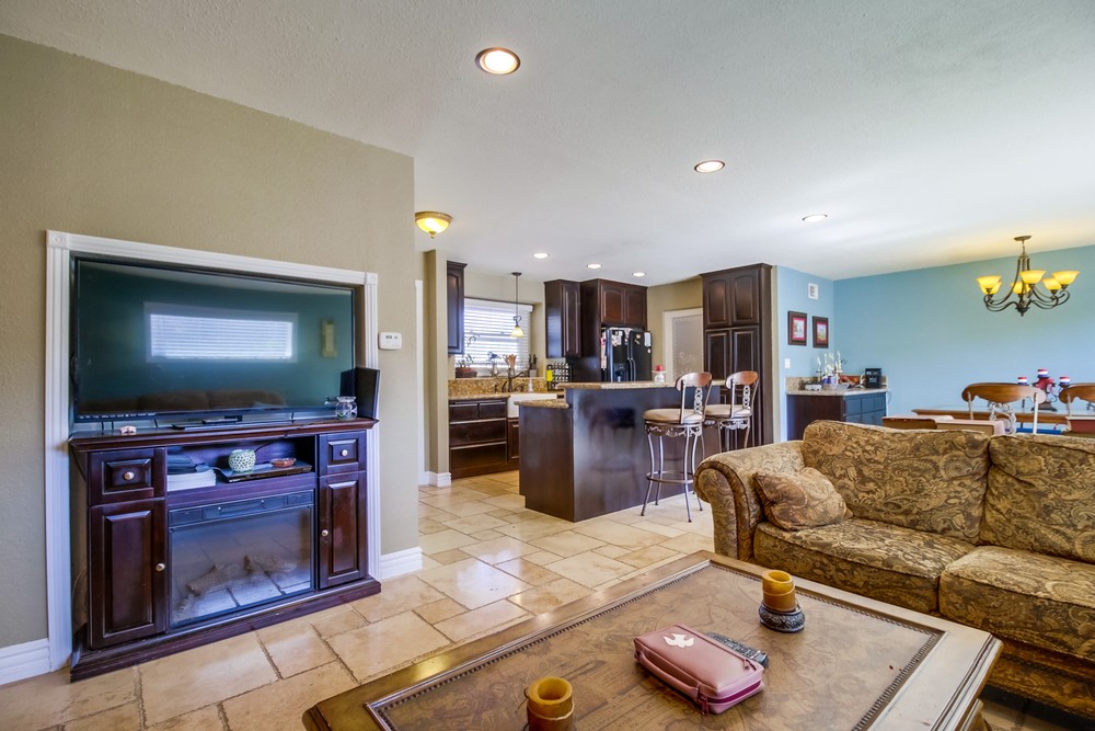 Virtual tour photo 9 of 48 for 4425 Mt Everest Blvd