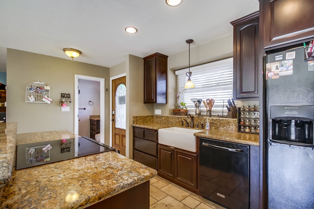 Virtual tour photo 13 of 48 for 4425 Mt Everest Blvd