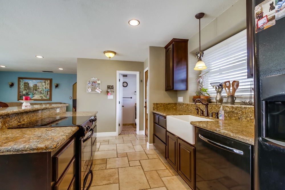 Virtual tour photo 14 of 48 for 4425 Mt Everest Blvd