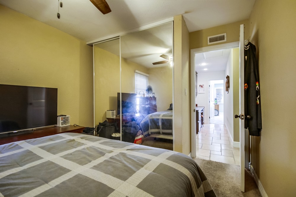 Virtual tour photo 38 of 48 for 4425 Mt Everest Blvd