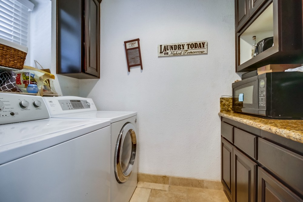 Virtual tour photo 39 of 48 for 4425 Mt Everest Blvd