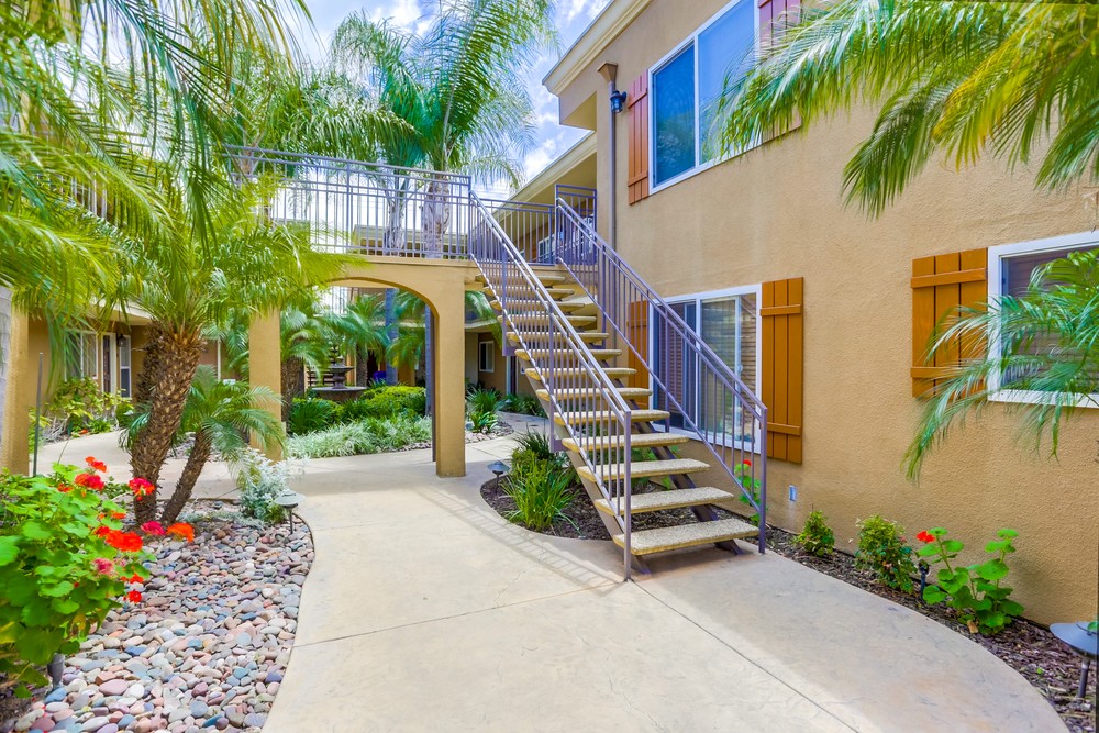Virtual tour photo 4 of 28 for 4431 32nd St