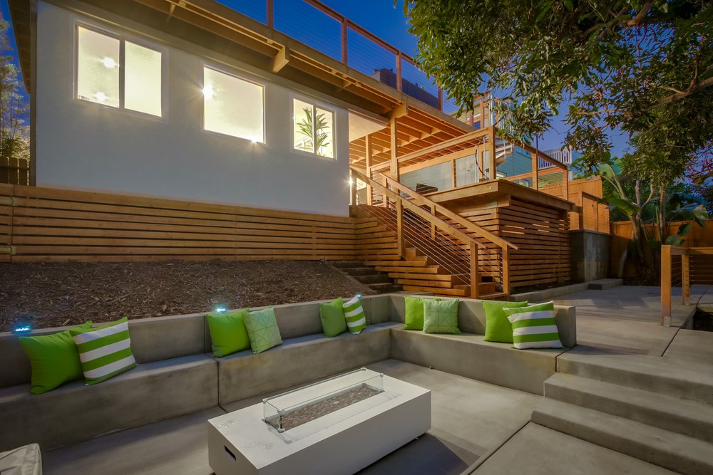 Virtual tour photo 10 of 107 for 4432 Muir Ave