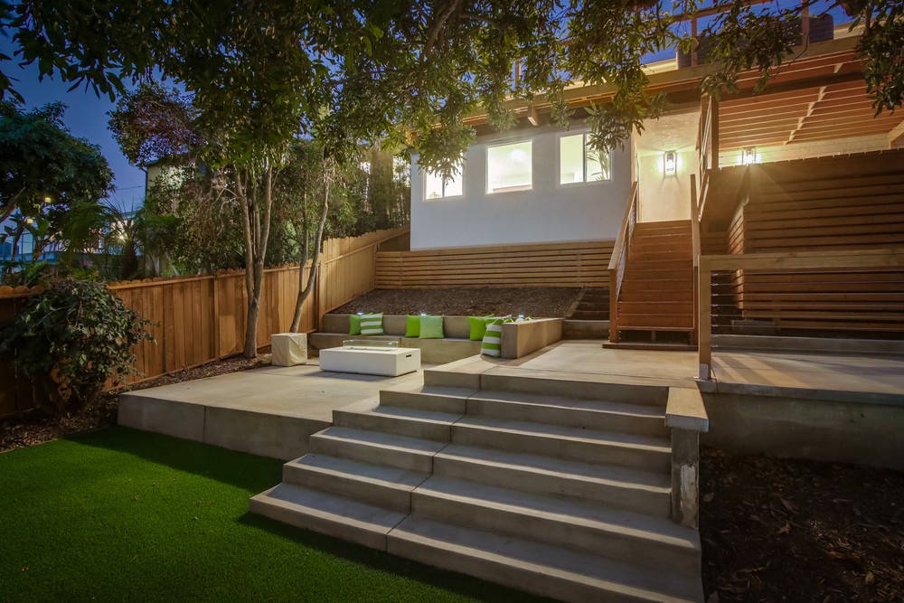Virtual tour photo 12 of 107 for 4432 Muir Ave