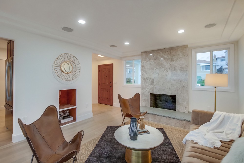 Virtual tour photo 17 of 107 for 4432 Muir Ave