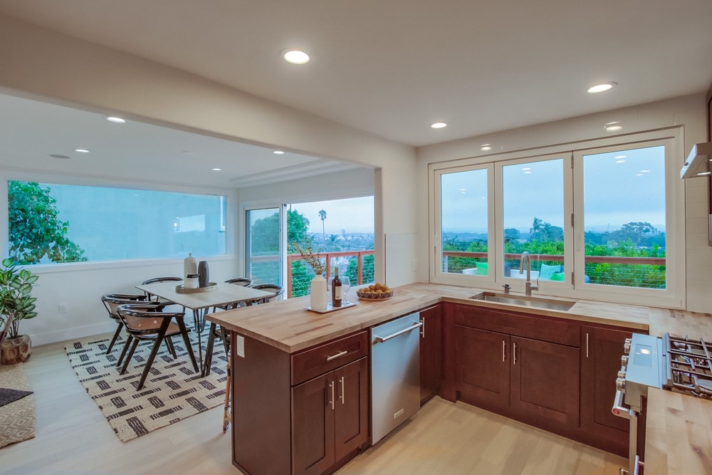 Virtual tour photo 24 of 107 for 4432 Muir Ave