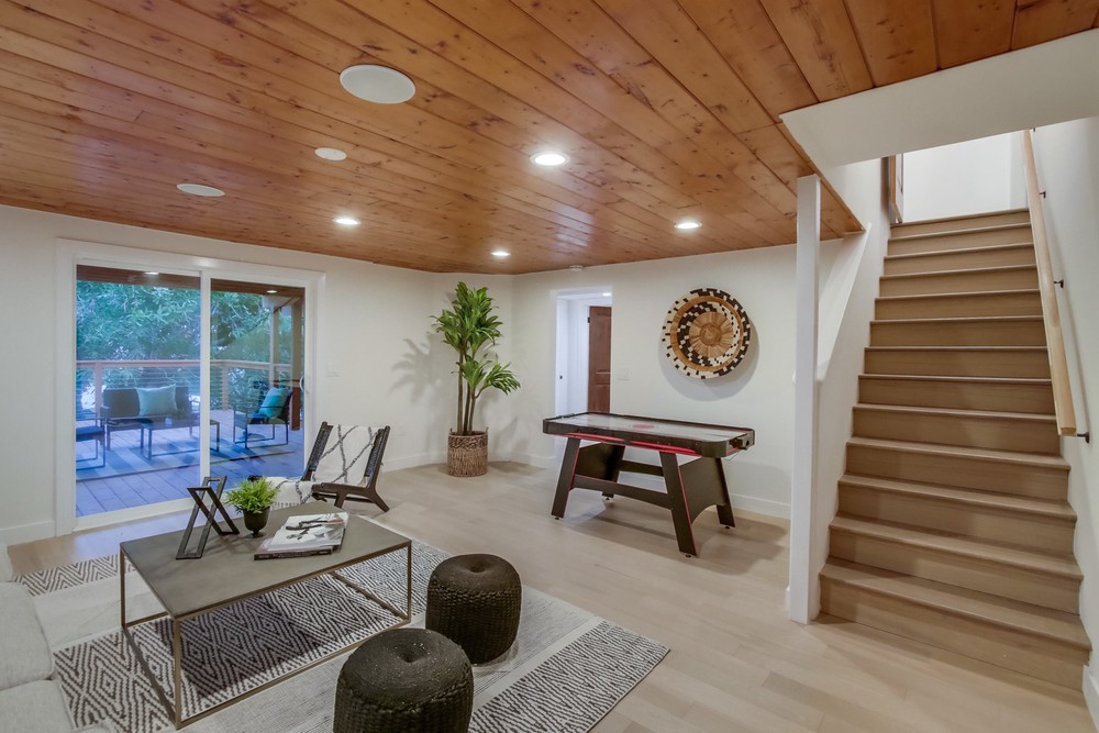 Virtual tour photo 27 of 107 for 4432 Muir Ave