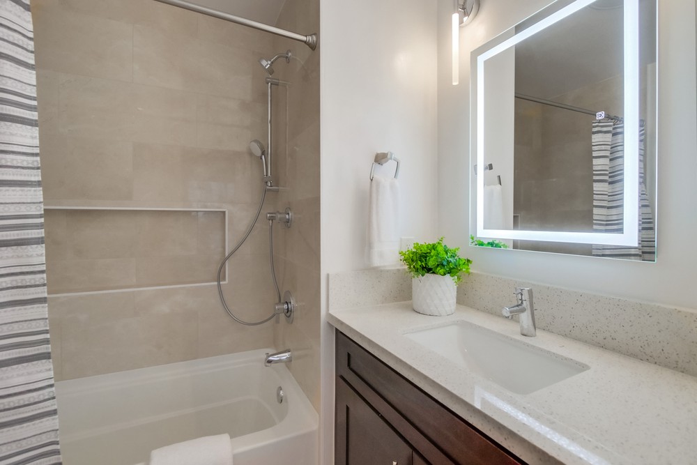 Virtual tour photo 56 of 107 for 4432 Muir Ave