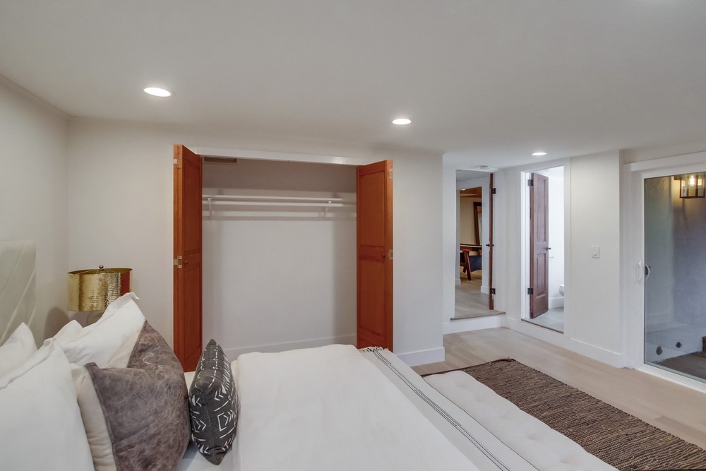 Virtual tour photo 70 of 107 for 4432 Muir Ave