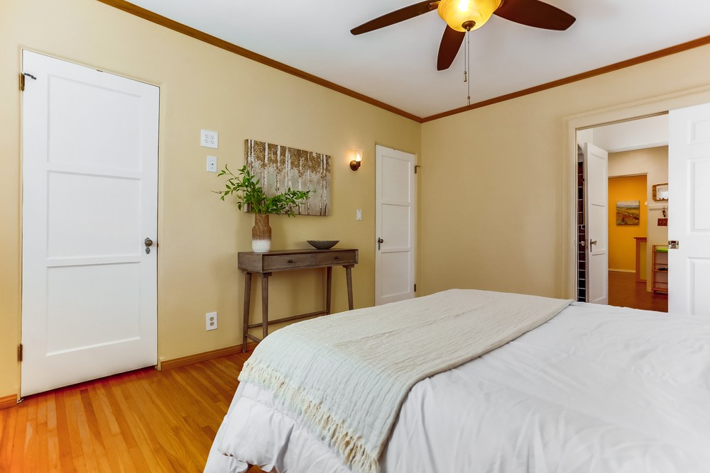 Virtual tour photo 36 of 73 for 4432 Swift Ave
