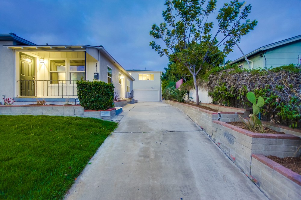 Virtual tour photo 6 of 38 for 4433 35th St