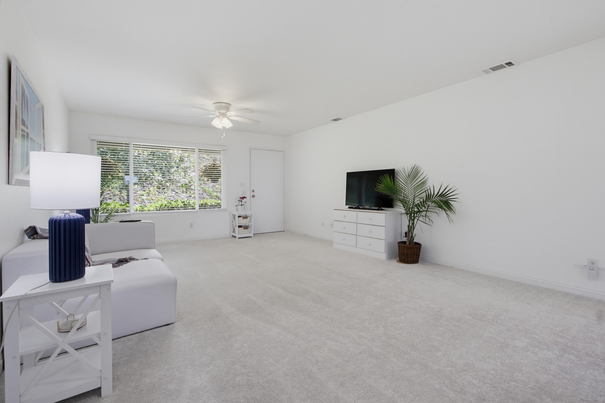 Virtual tour photo 9 of 48 for 4434 Kittiwake Way