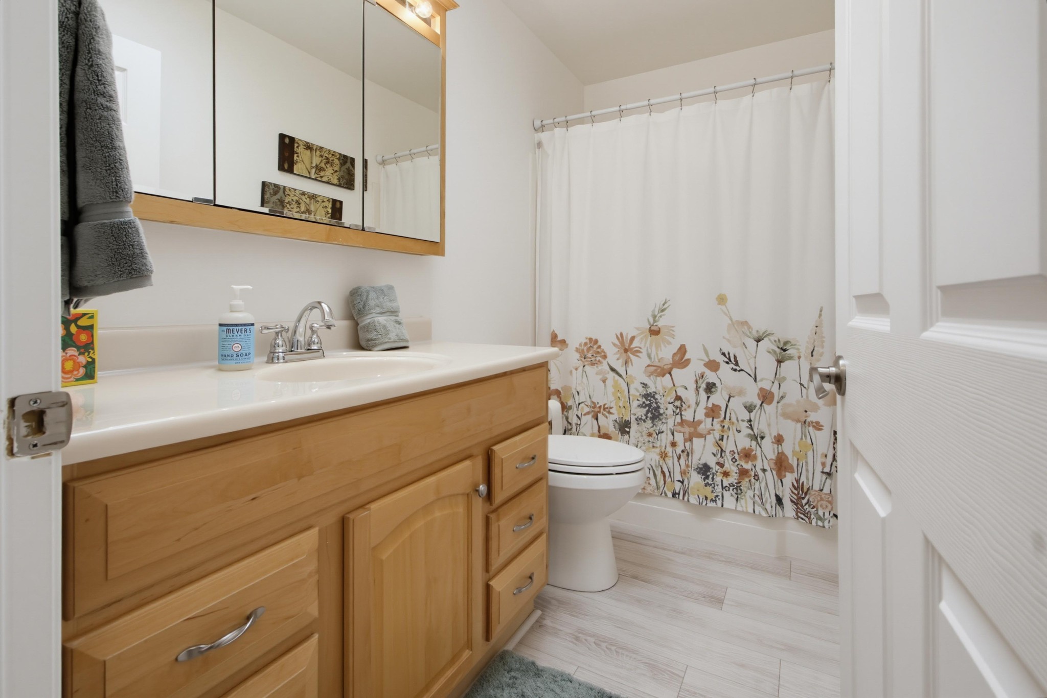 Virtual tour photo 23 of 48 for 4434 Kittiwake Way