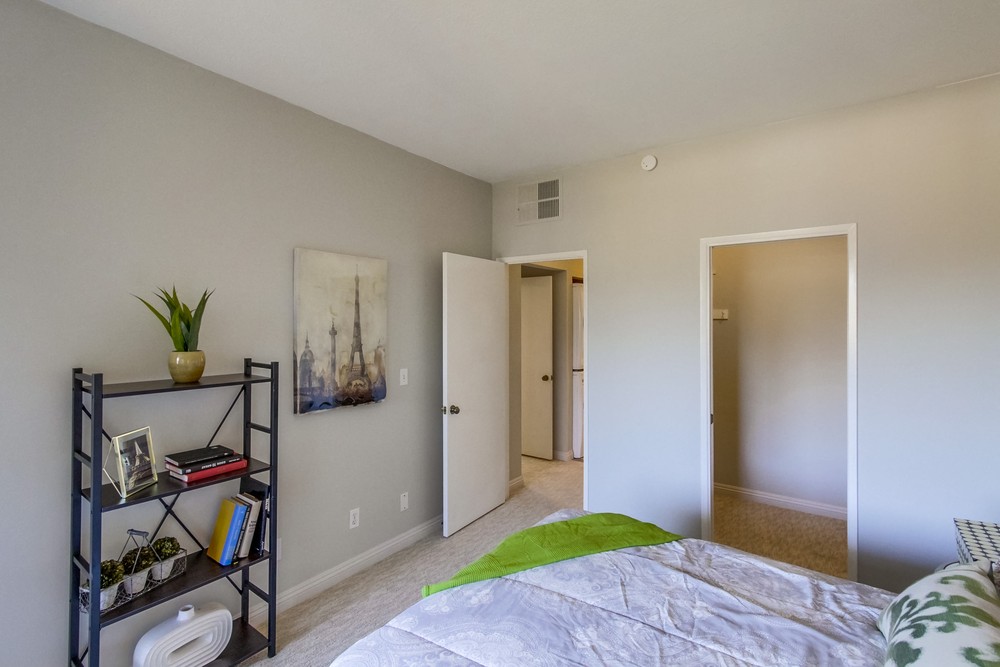 Virtual tour photo 21 of 28 for 4435 Nobel Dr UNIT 11