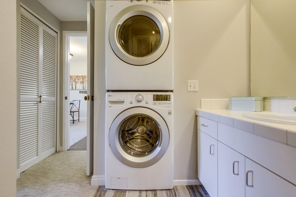 Virtual tour photo 25 of 28 for 4435 Nobel Dr UNIT 11