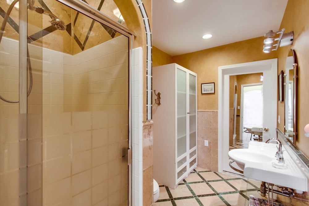 Virtual tour photo 75 of 88 for 4438 Orchard Avenue