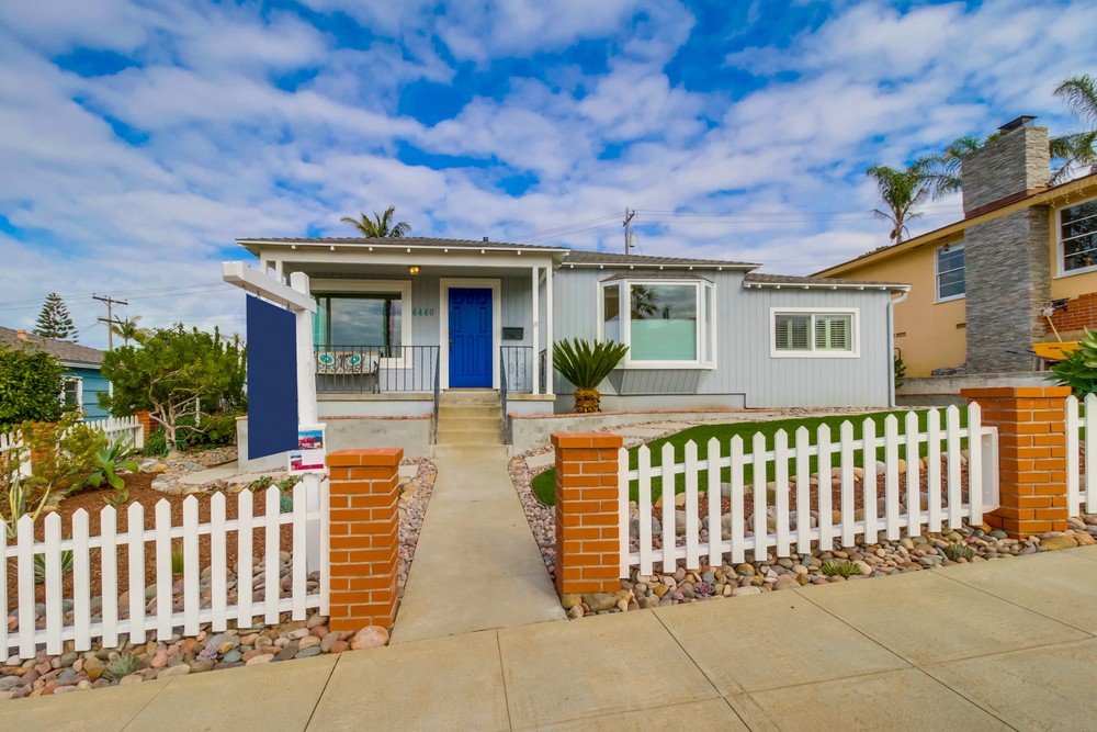 Virtual tour photo 4 of 53 for 4440 Adair St