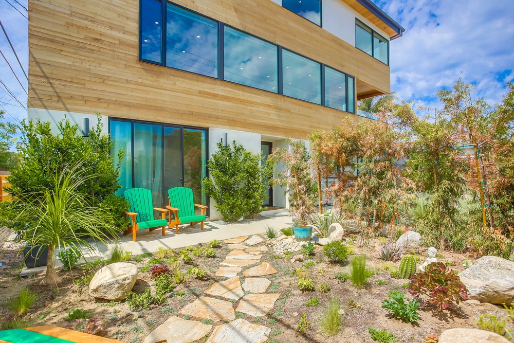 Virtual tour photo 9 of 58 for 4440 Everts St