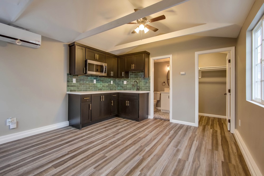 Virtual tour photo 15 of 69 for 4443 Felton St