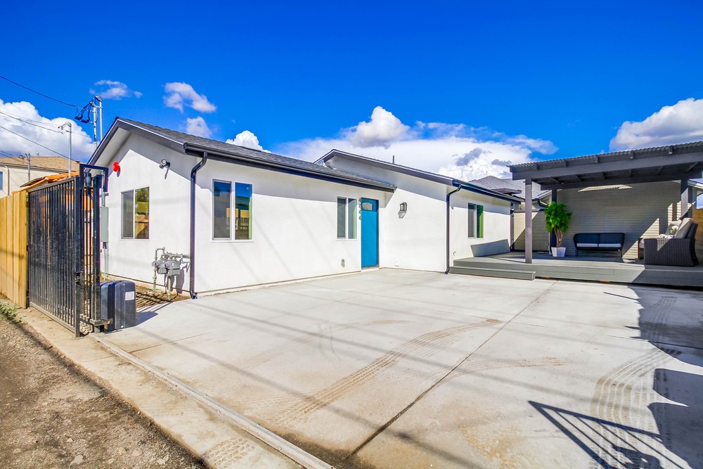 Virtual tour photo 3 of 53 for 4444 40th St