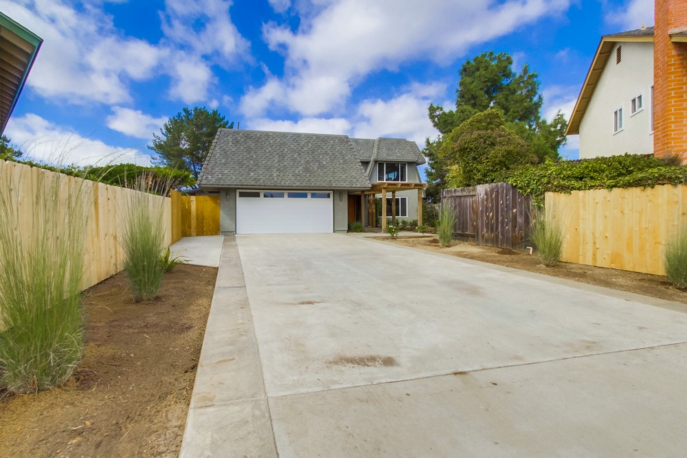 Virtual tour photo 3 of 84 for 4444 Camrose Ave