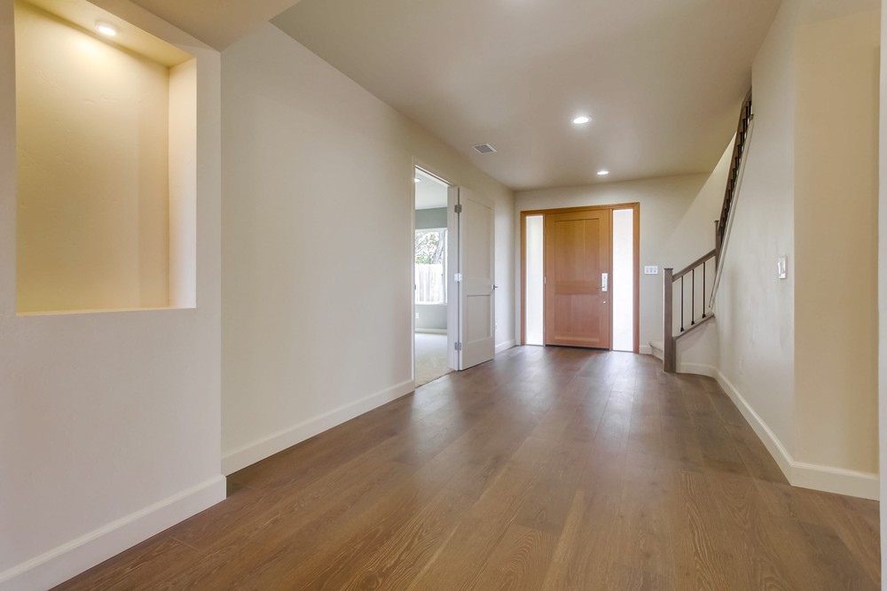 Virtual tour photo 8 of 84 for 4444 Camrose Ave